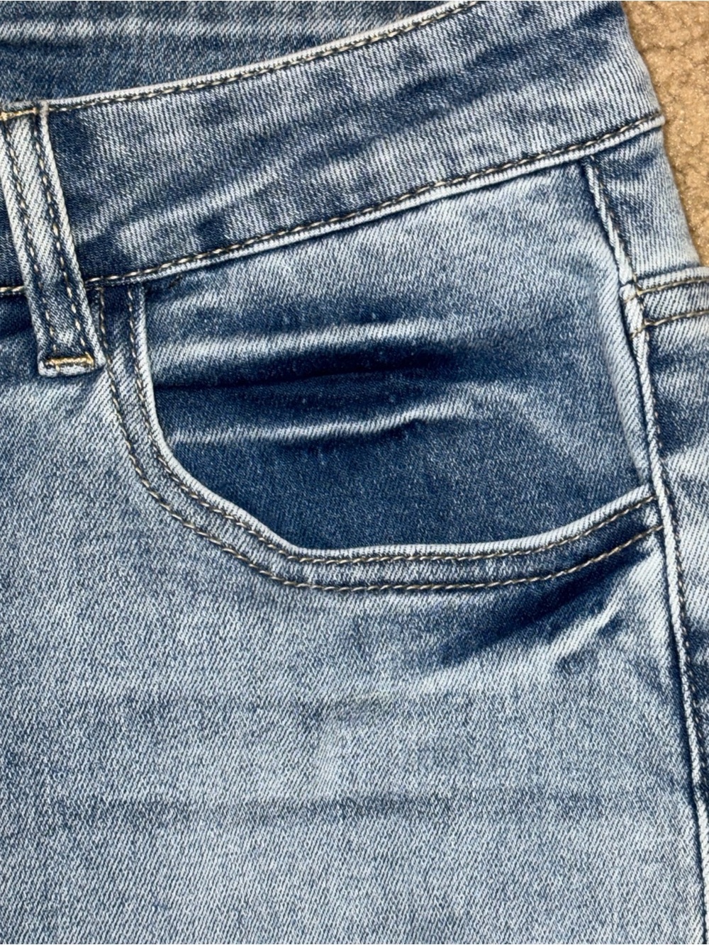 VIP High-Rise Light Blue Women's Jeans - Picture 3 of 10